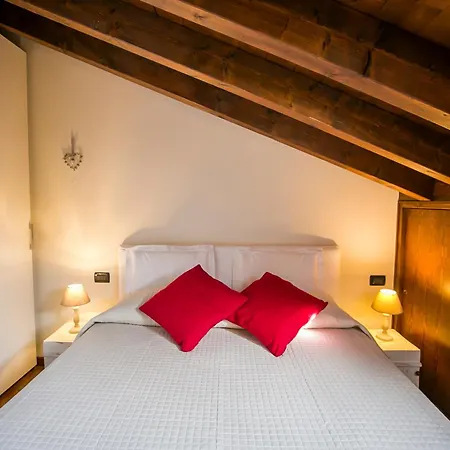 Gianna San Fedele Apartamento Como